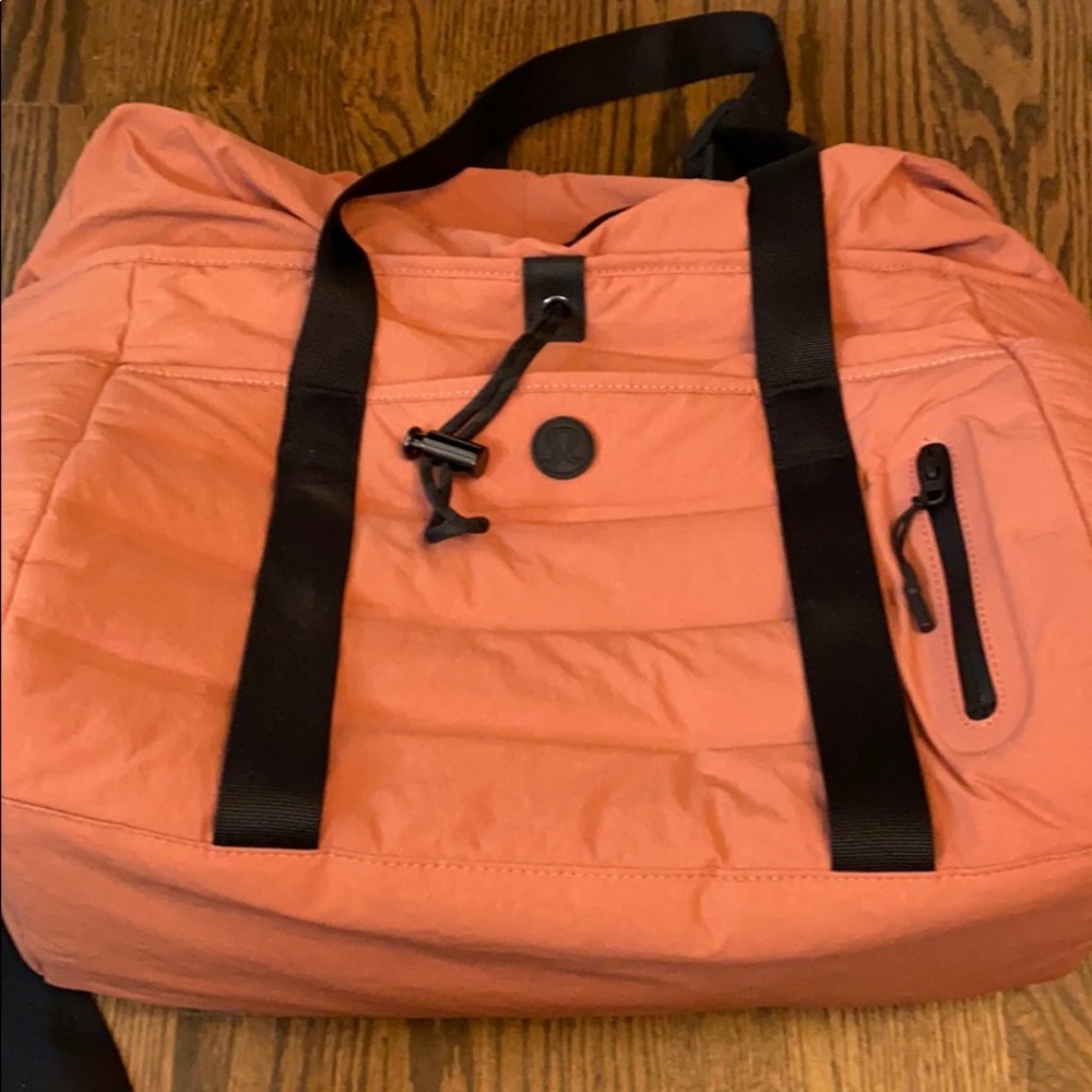 Lululemon bag